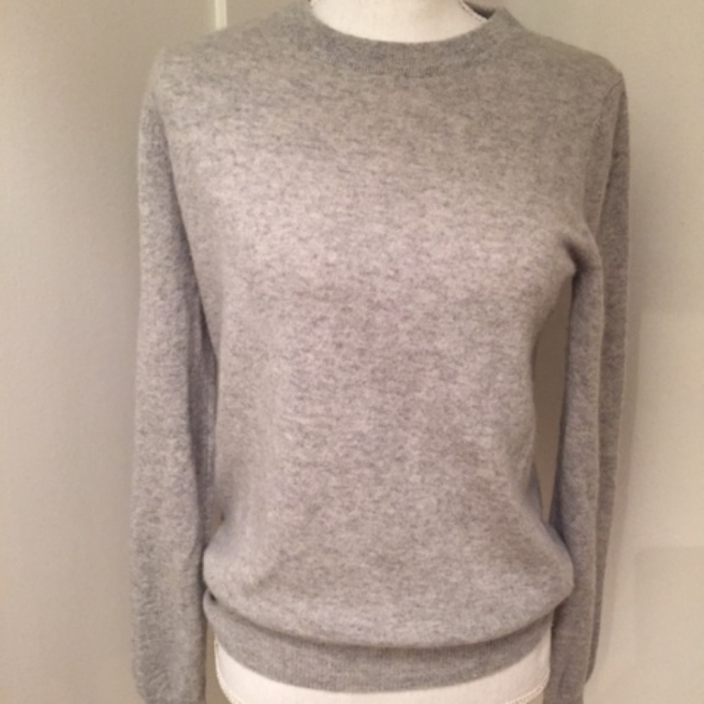 Heather Gray Everlane Cashmere Sweater